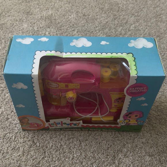 Lalaloopsy Deluxe Chainstitch Toy sewing machine girls toy - Picture 6 of 6